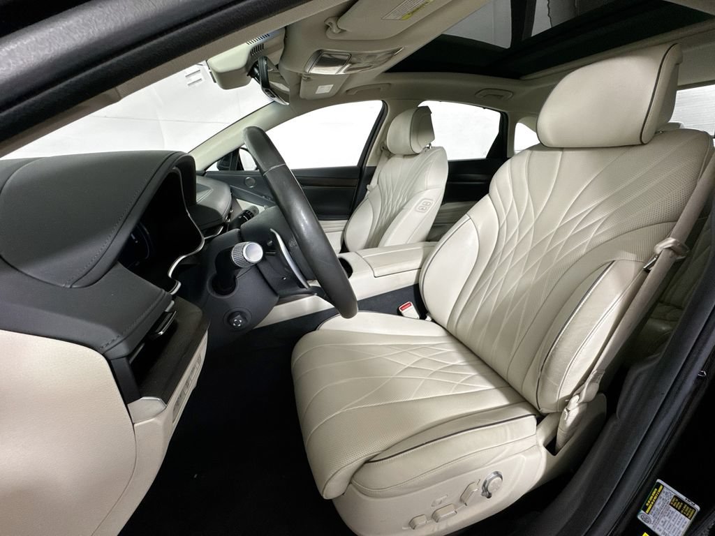 Used 2021 Genesis G80 2.5T w/ Prestige Package RWD image 22