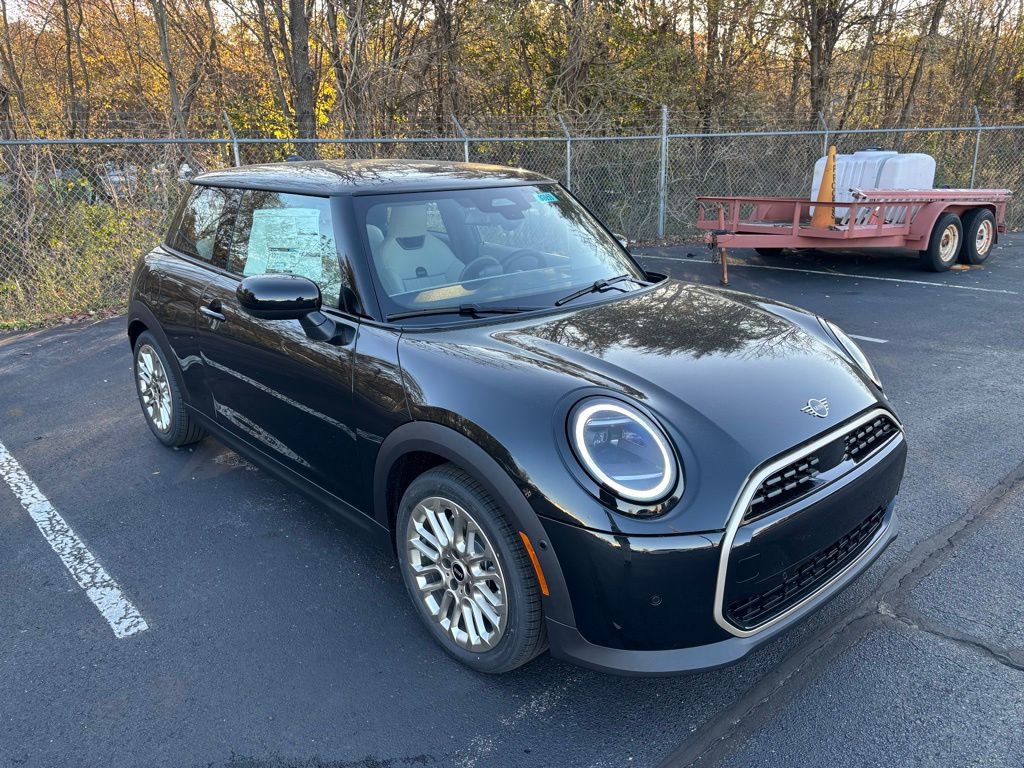 New 2025 MINI Cooper 2-Door Hardtop image 8