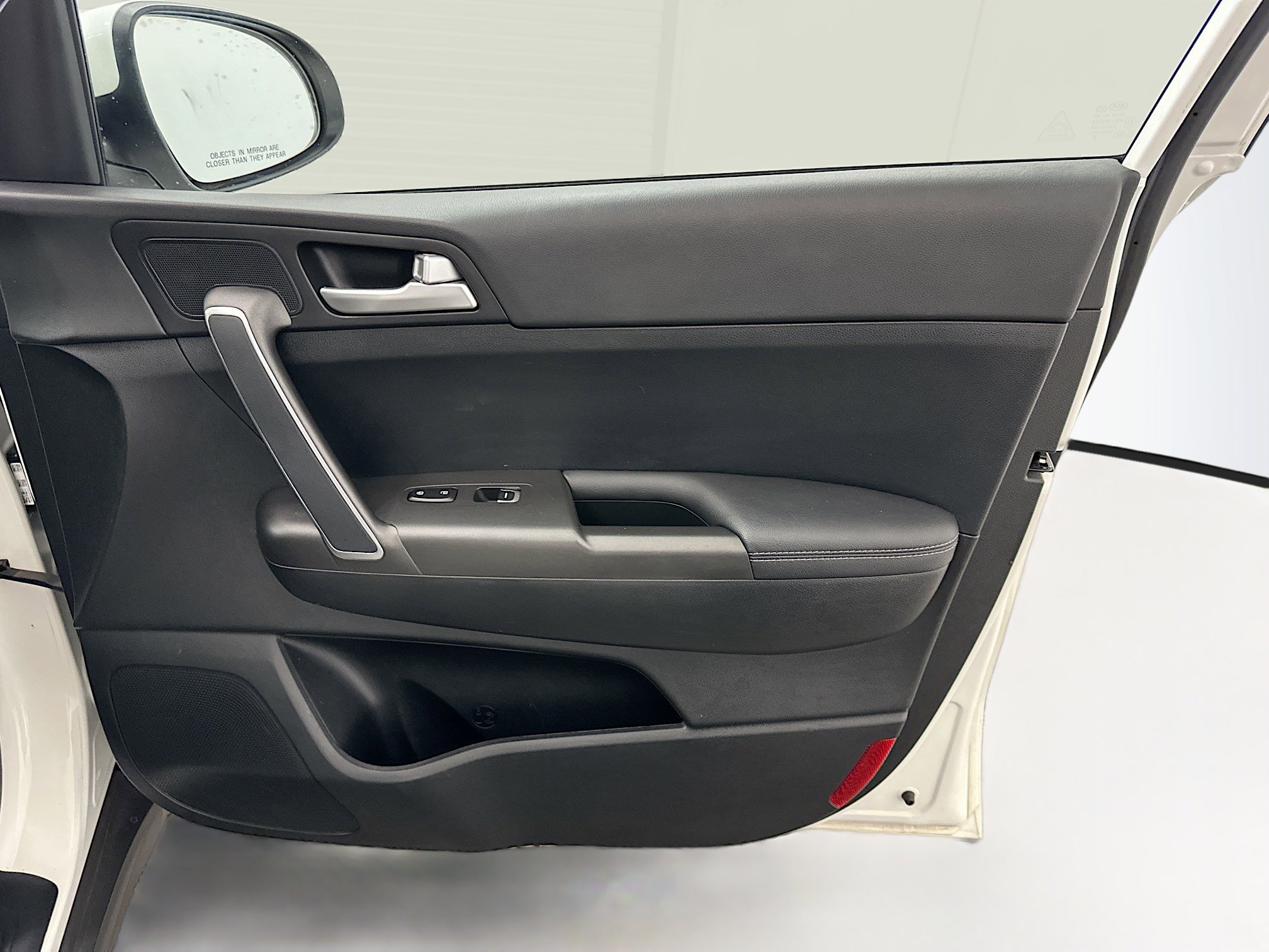 Used 2022 Kia Sportage LX image 32