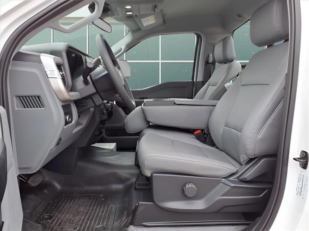 New 2026 Ford F550 2WD Regular Cab Super Duty image 20