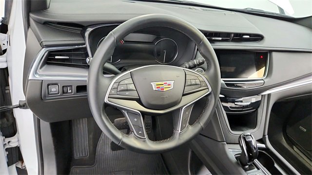 Certified 2024 Cadillac XT5 Luxury image 13