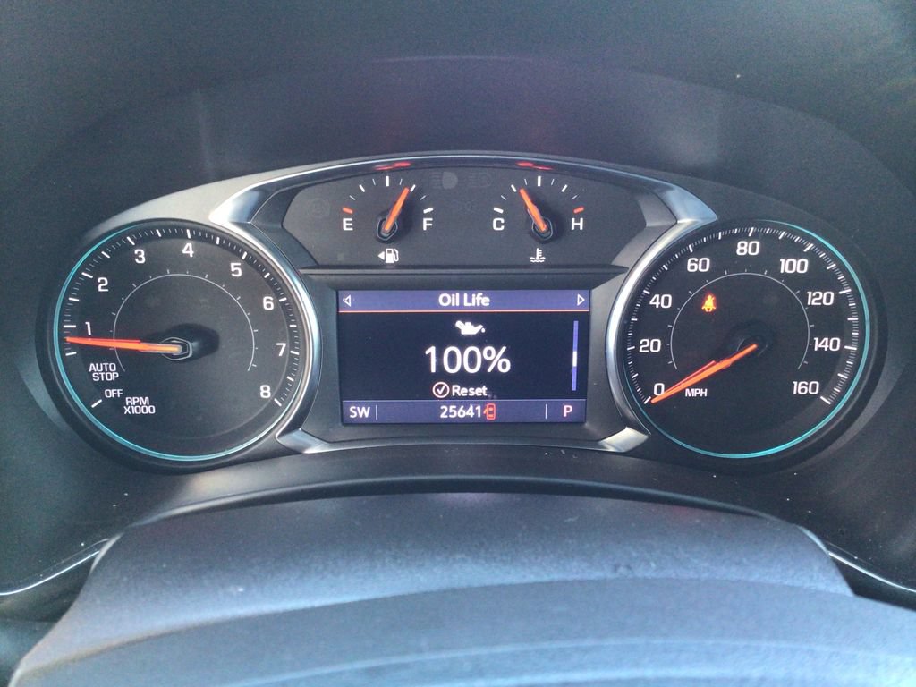 Used 2023 Chevrolet Equinox Premier w/ Redline Edition FWD image 27