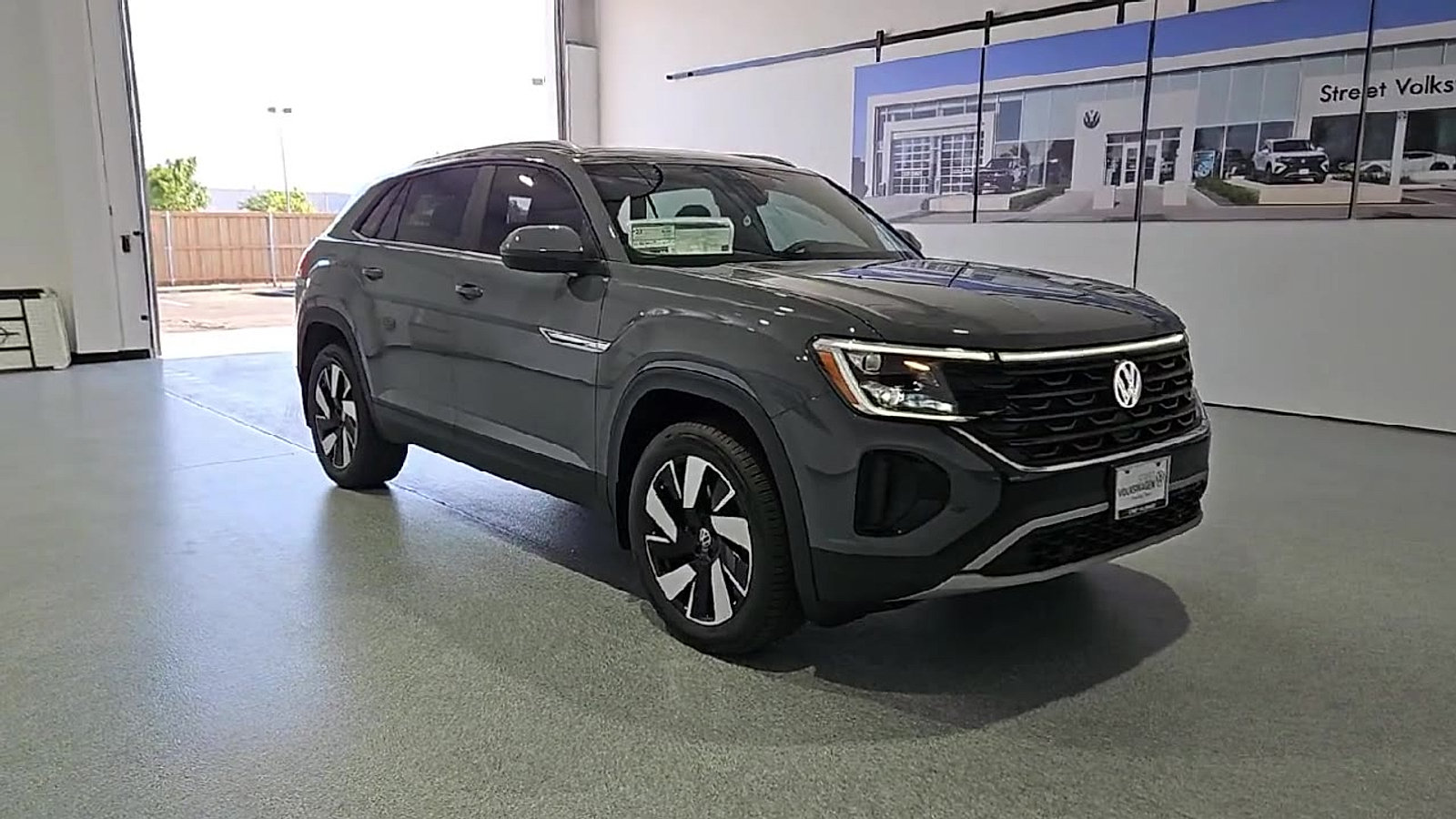 New 2026 Volkswagen Atlas Cross Sport SE FWD image 2