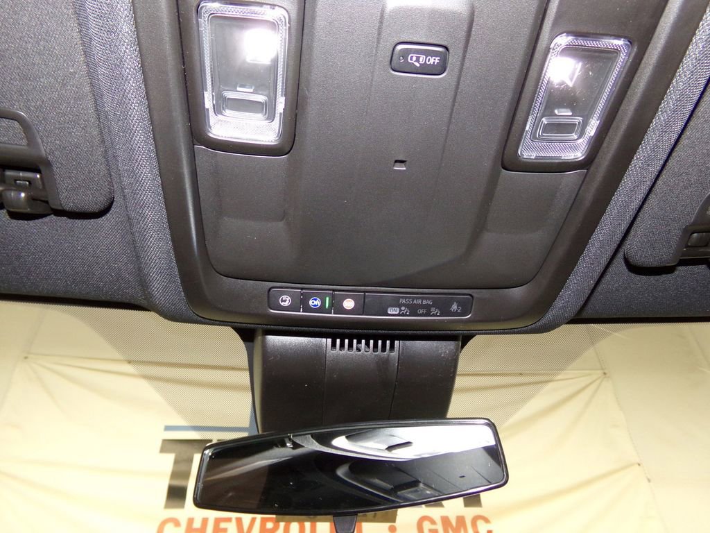 New 2025 Chevrolet Suburban LS image 15