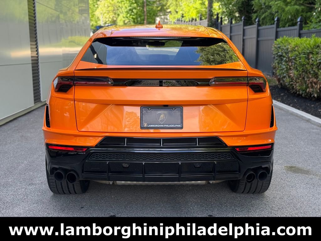 Used 2024 Lamborghini Urus S AWD/4WD image 6