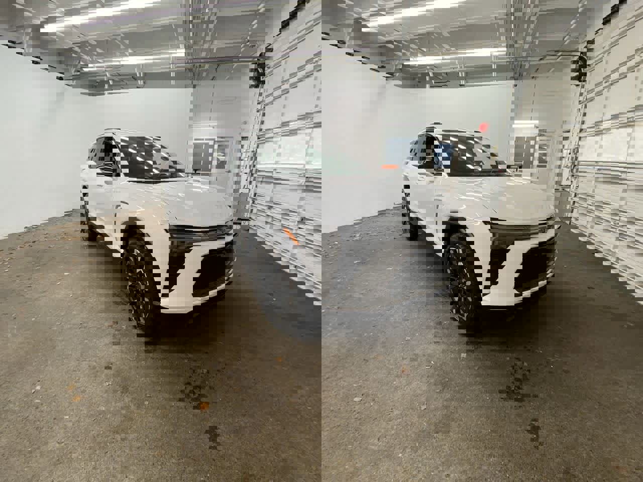 Used 2024 Chevrolet Blazer EV RS image 8