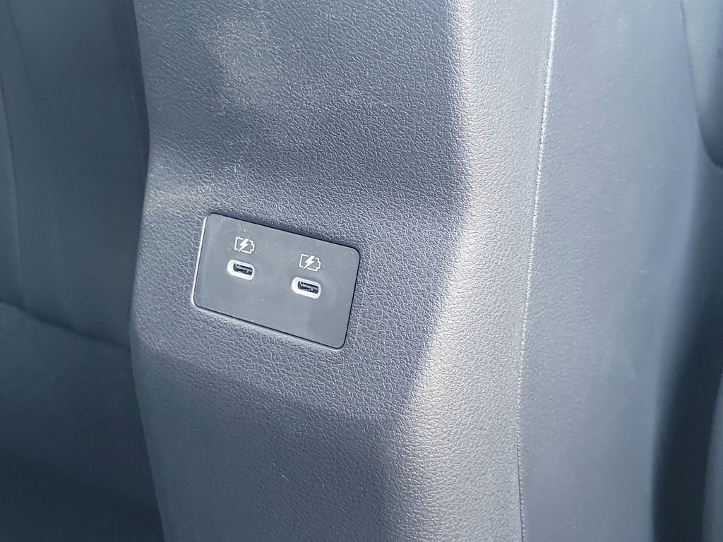 New 2026 Nissan Kicks SR image 14