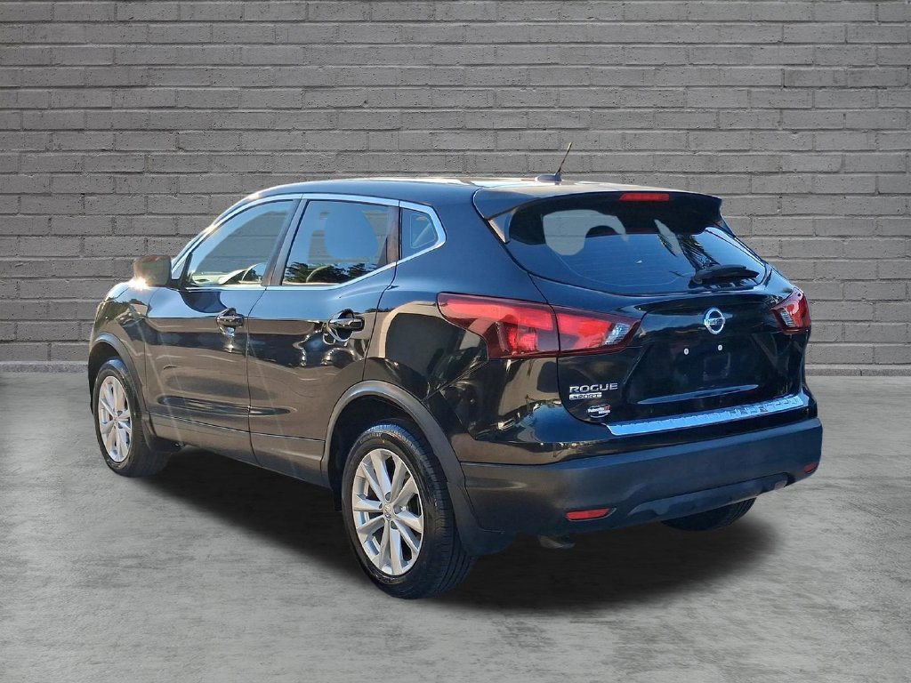 Used 2017 Nissan Rogue Sport S w/ S Appearance Package FWD image 7