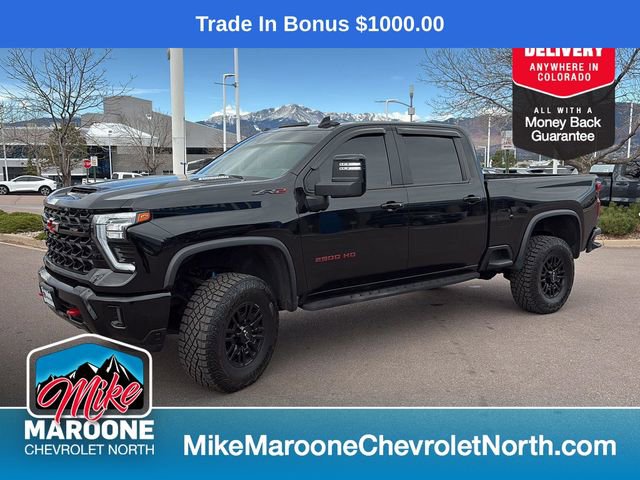 Used 2024 Chevrolet Silverado 2500 ZR2 w/ Technology Package image 3