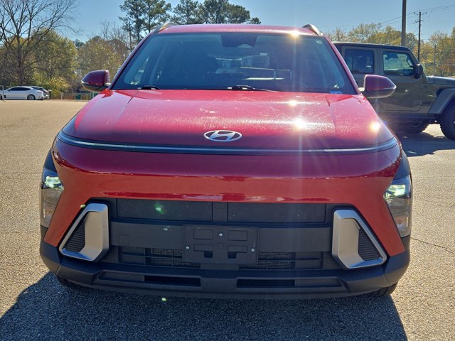 Used 2025 Hyundai Kona SEL FWD image 2