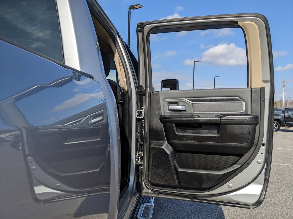 Used 2019 RAM 2500 Big Horn image 48