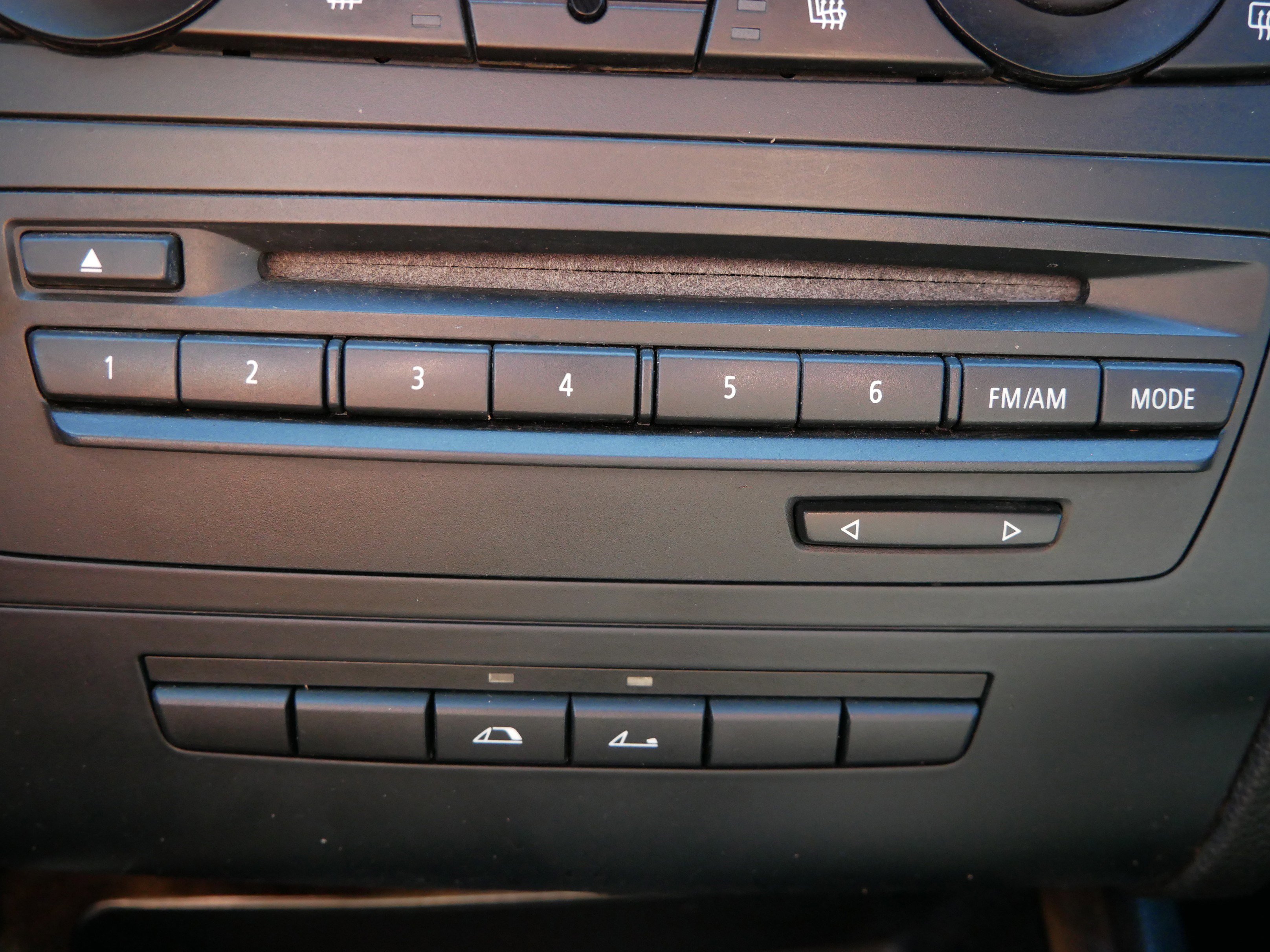 Used 2011 BMW 135i Convertible image 23