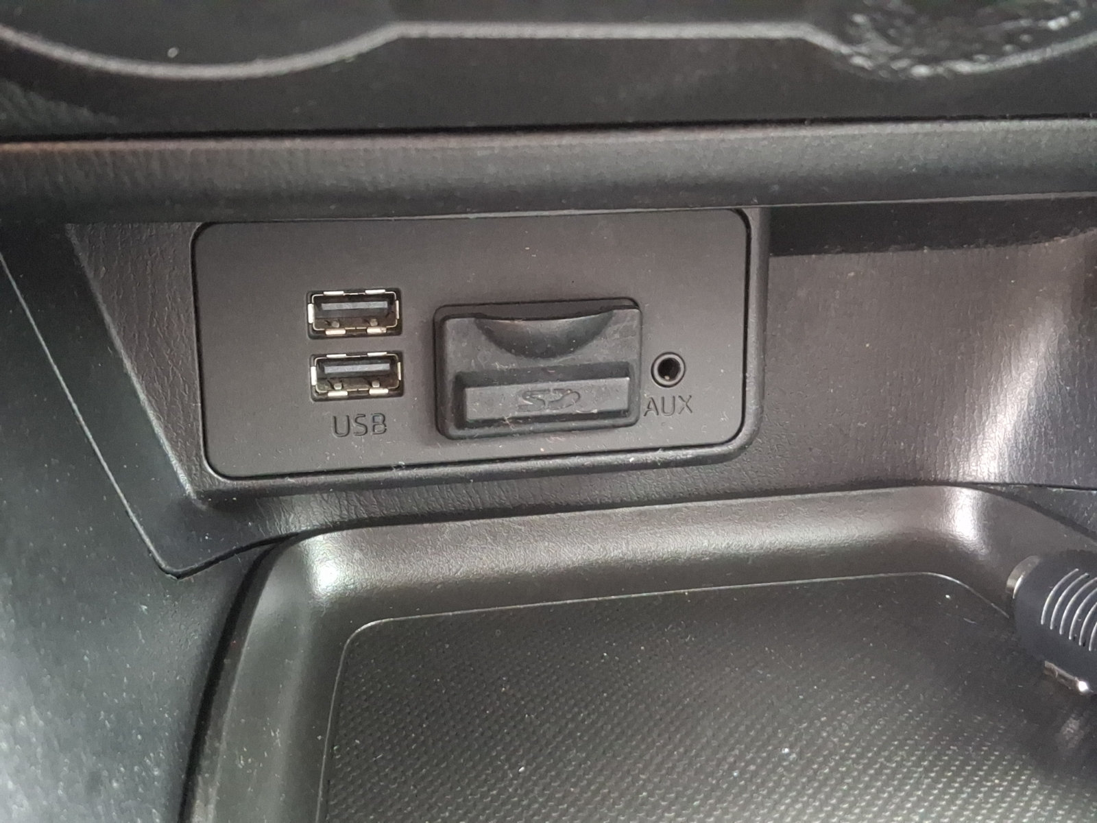 Used 2015 MAZDA MAZDA3 i Sport FWD image 23