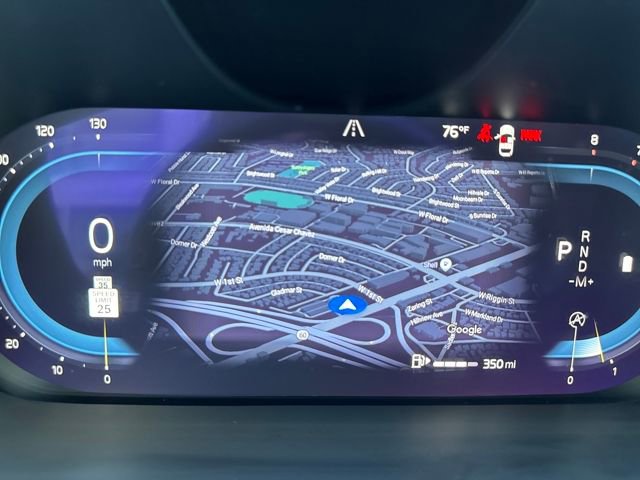 Used 2025 Volvo XC60 B5 Plus image 15