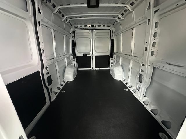 New 2024 RAM ProMaster 2500 w/ Safety Group FWD image 10