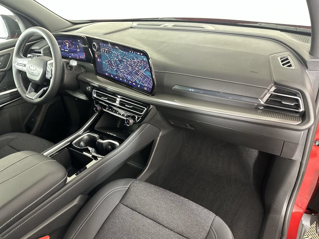 New 2027 Chevrolet Traverse LT w/ LPO, Floor Liner Package FWD image 29