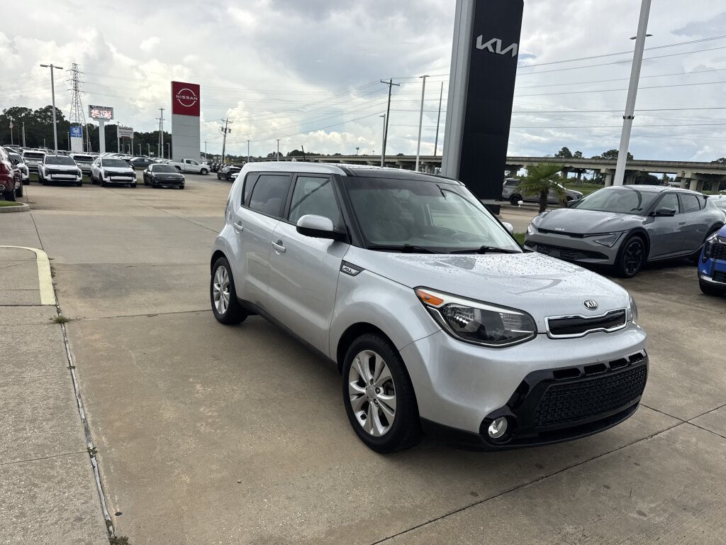 Used 2016 Kia Soul + w/ Primo Package FWD image 10