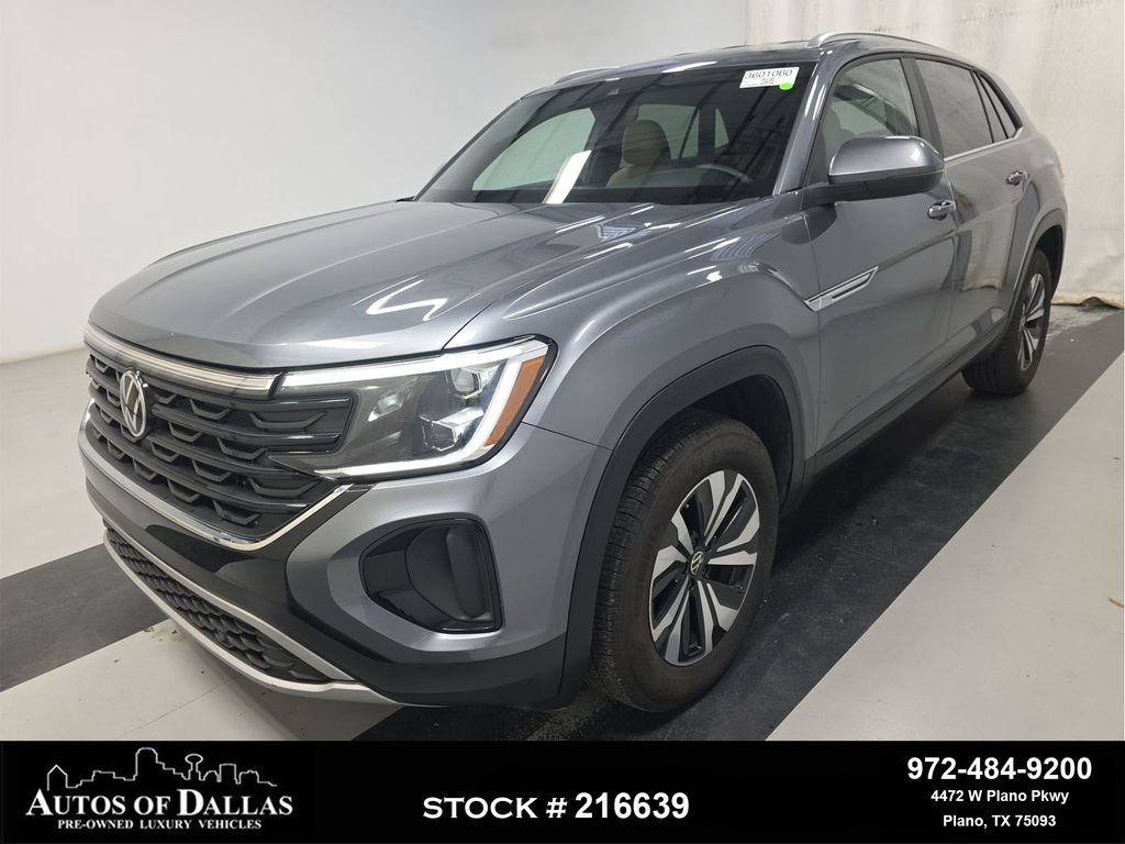 Used 2025 Volkswagen Atlas Cross Sport SE FWD image 1