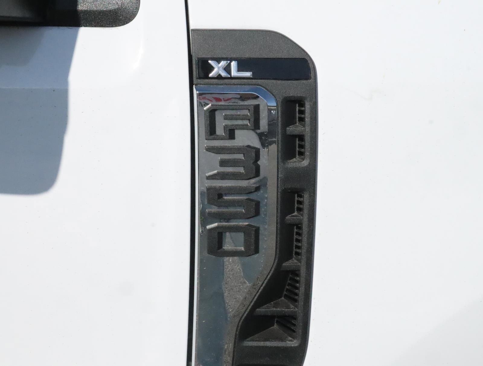 Used 2024 Ford F350 XL w/ XL Chrome Package image 24