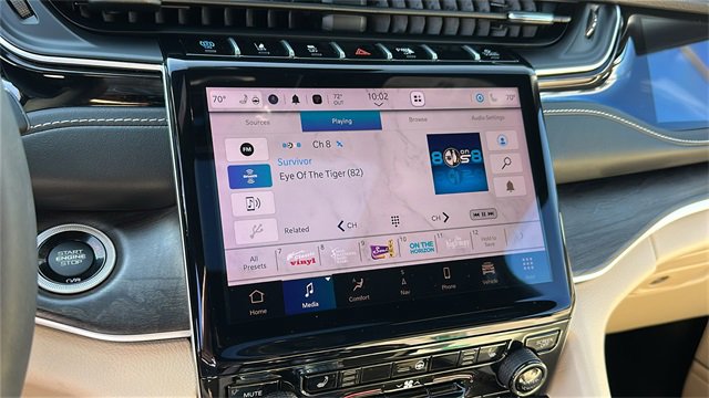 Used 2023 Jeep Grand Cherokee 4WD 4xe image 19