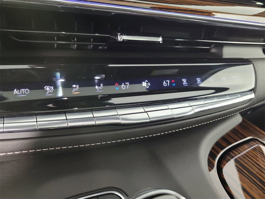 Certified 2023 Cadillac Escalade ESV Premium Luxury image 26