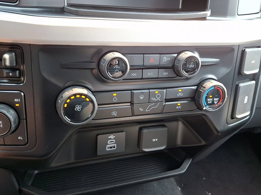 New 2026 Ford F250 XL w/ STX Appearance Package AWD/4WD image 11