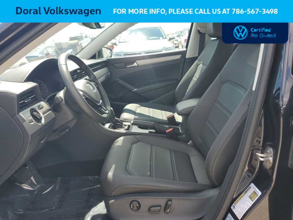 Used 2022 Volkswagen Passat 2.0T SE FWD image 19