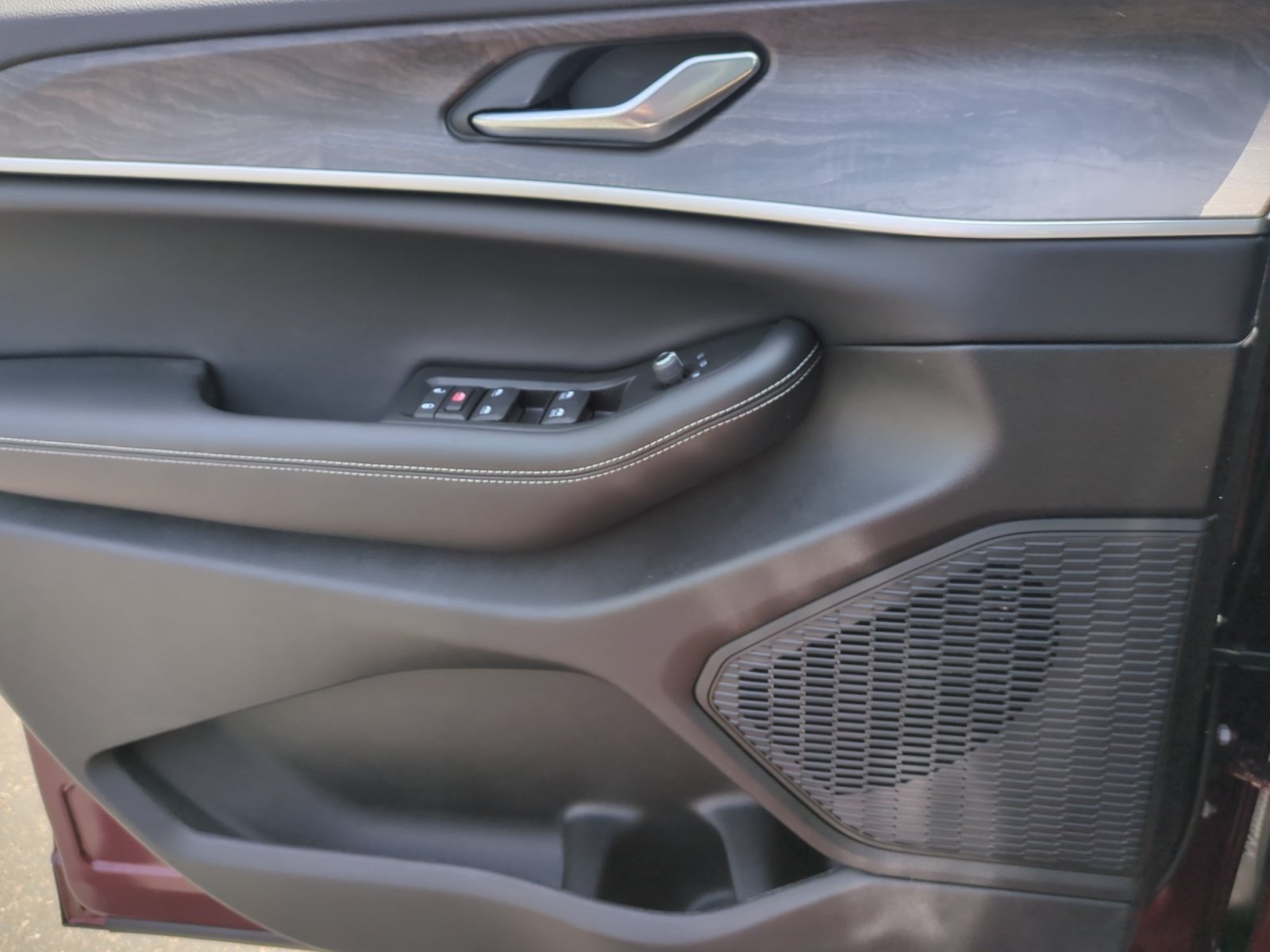 New 2026 Jeep Grand Cherokee Altitude AWD/4WD image 13
