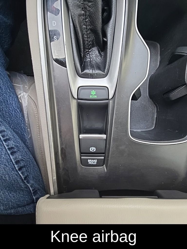 Used 2018 Honda Accord EX image 19