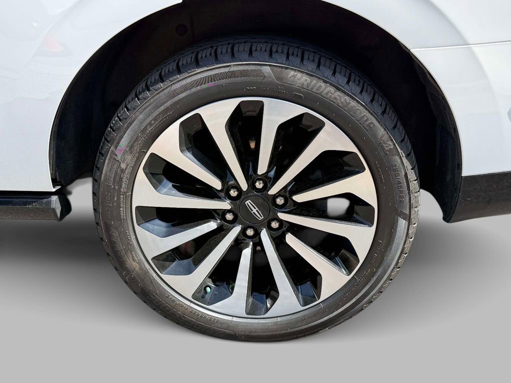 Used 2023 Lincoln Navigator Reserve AWD/4WD image 13