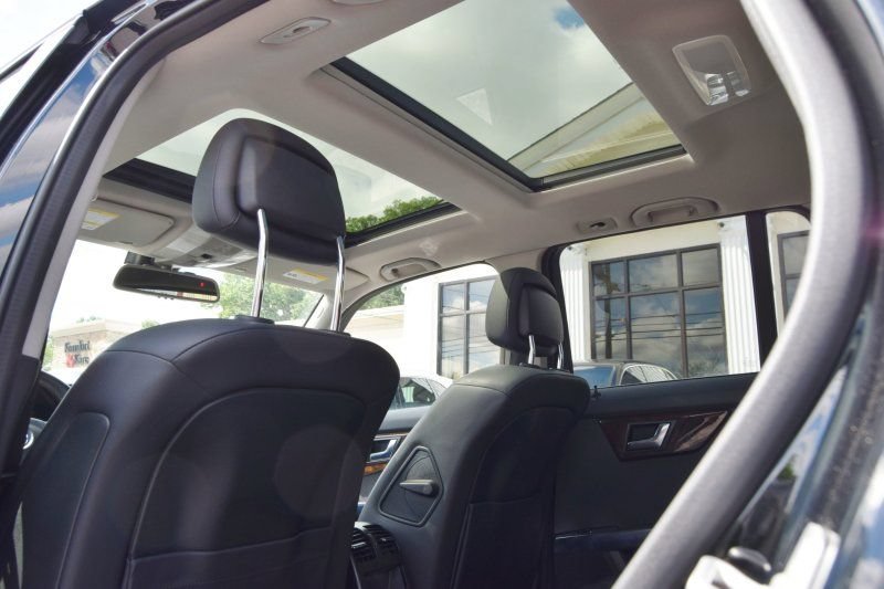 Used 2013 Mercedes-Benz GLK 350 4MATIC image 34