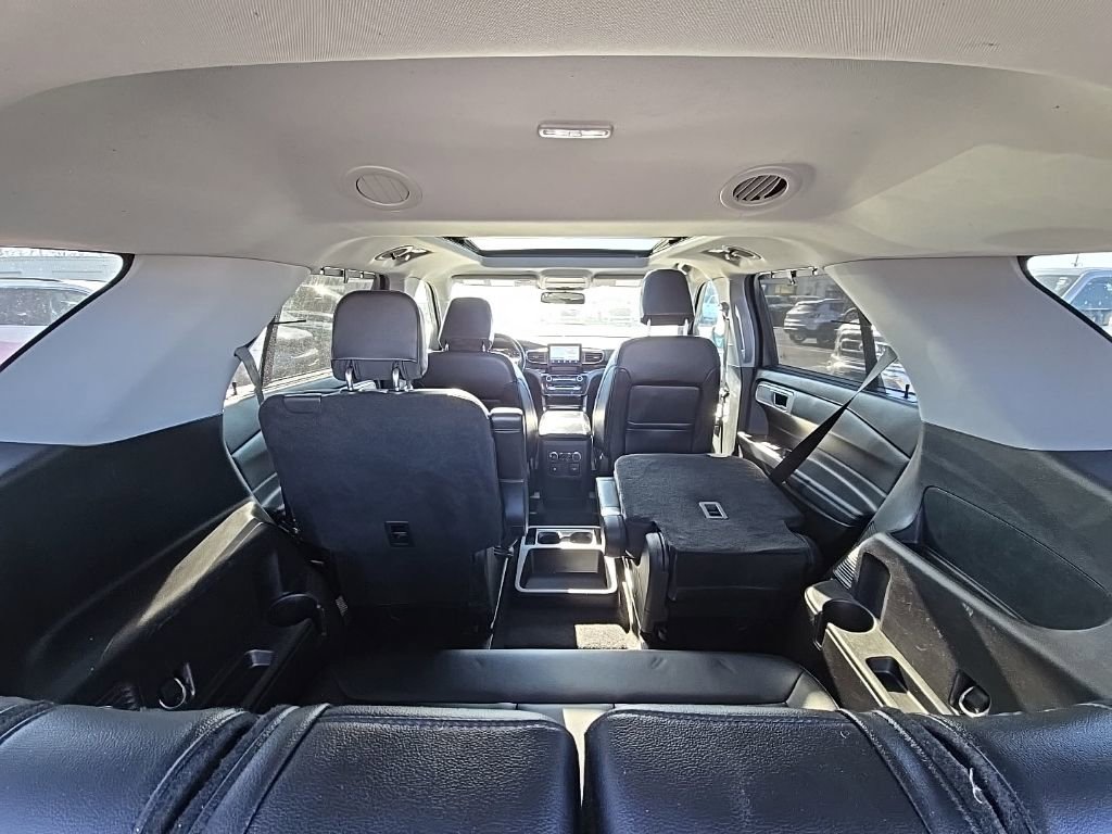 Used 2021 Ford Explorer Limited w/ Equipment Group 301A image 49
