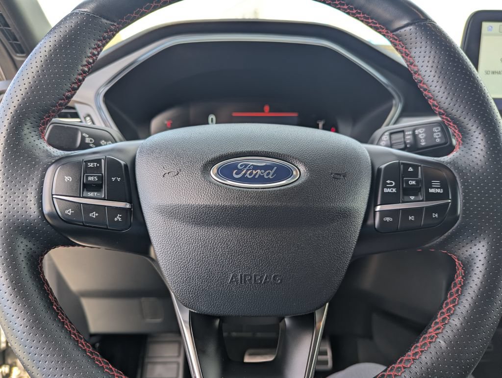 Used 2024 Ford Escape ST-Line AWD/4WD image 24