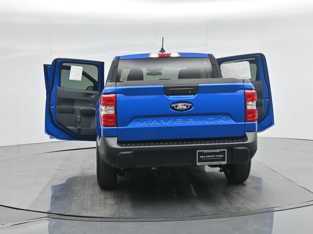 New 2025 Ford Maverick XL image 30