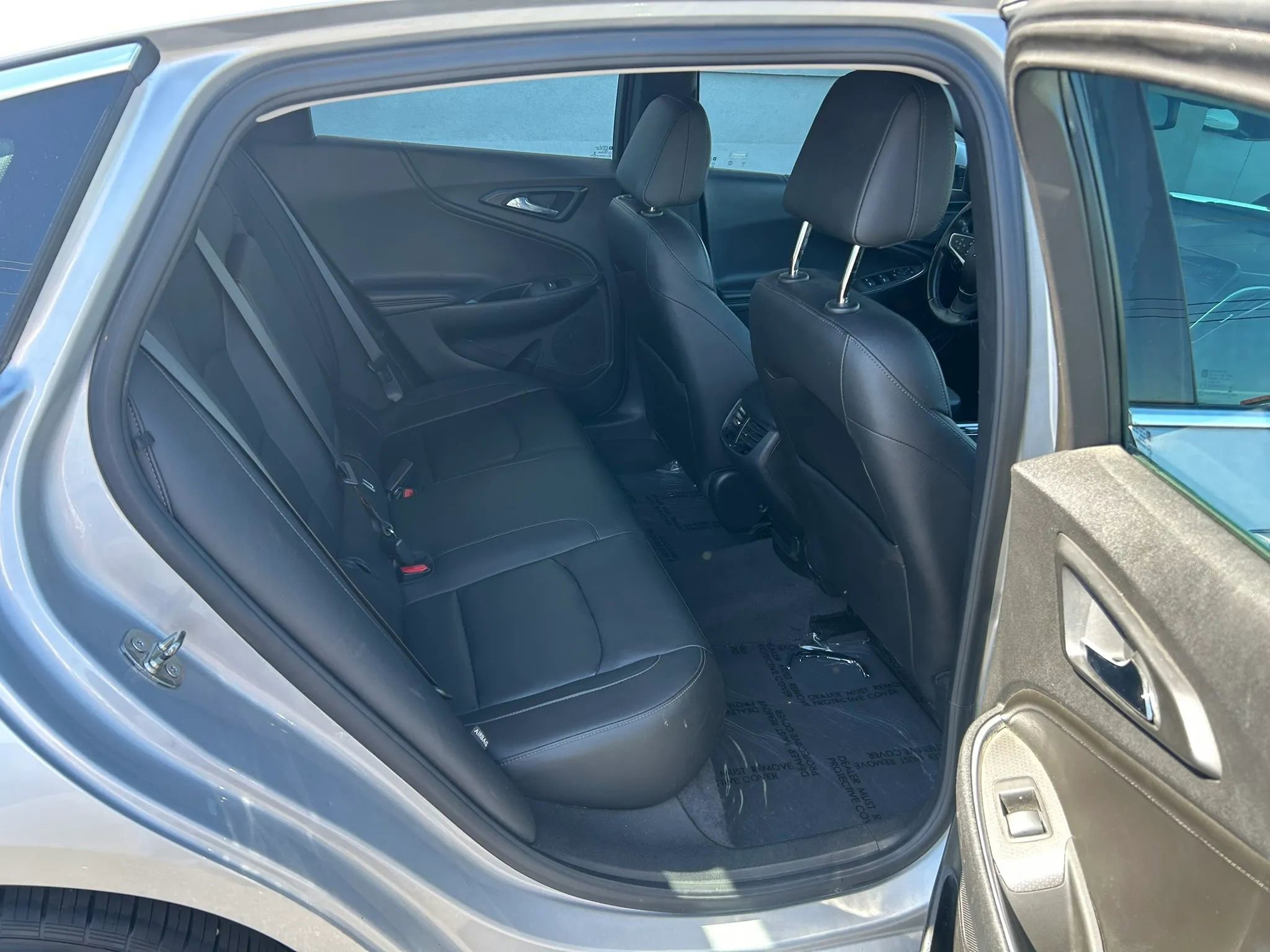 Used 2019 Chevrolet Malibu Hybrid w/ Leather Package FWD image 22