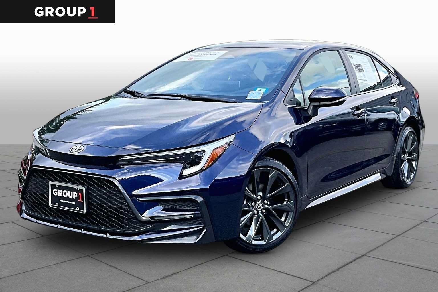 Certified 2025 Toyota Corolla SE w/ SE Premium Package FWD image 1
