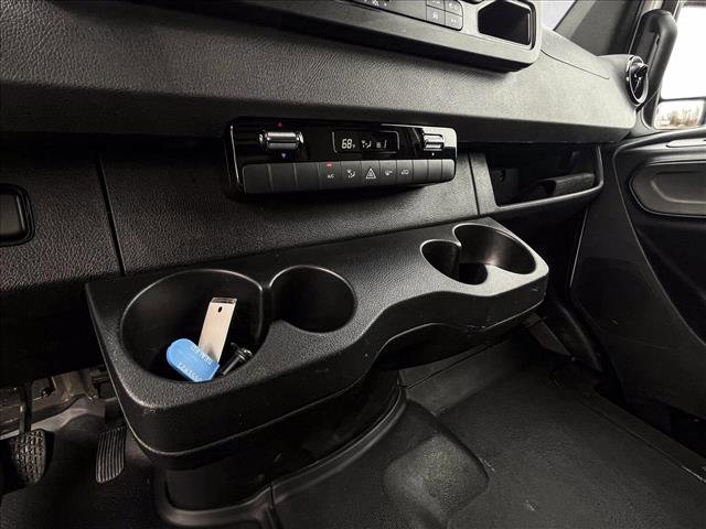 Used 2024 Mercedes-Benz Sprinter 2500 image 18