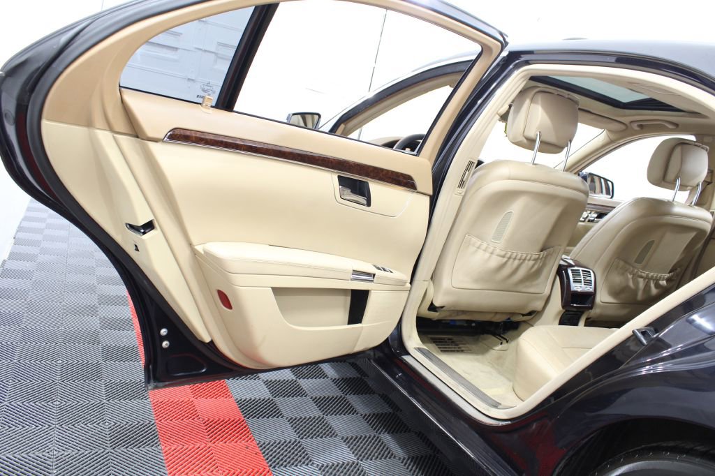 Used 2010 Mercedes-Benz S 550 4MATIC image 15