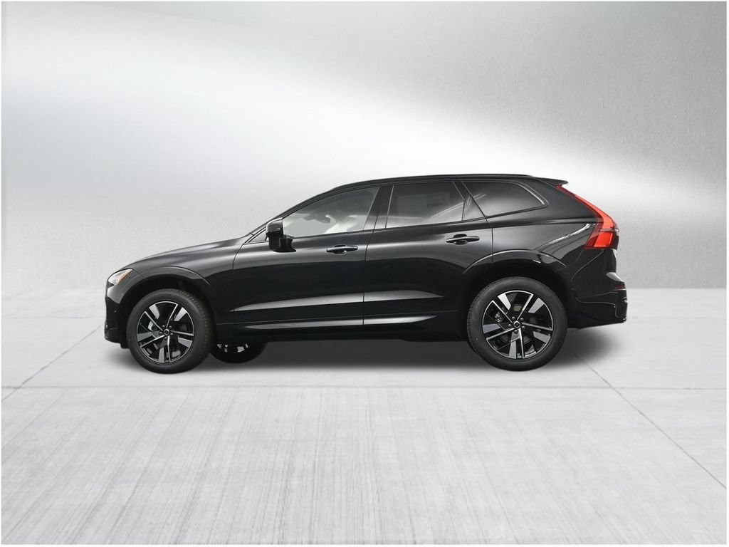 New 2026 Volvo XC60 B5 Plus AWD/4WD image 22
