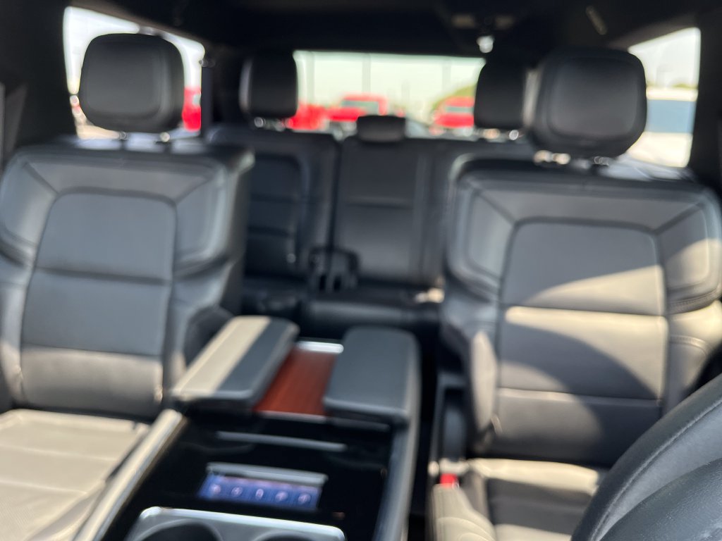 Used 2022 Lincoln Navigator L Reserve AWD/4WD image 13