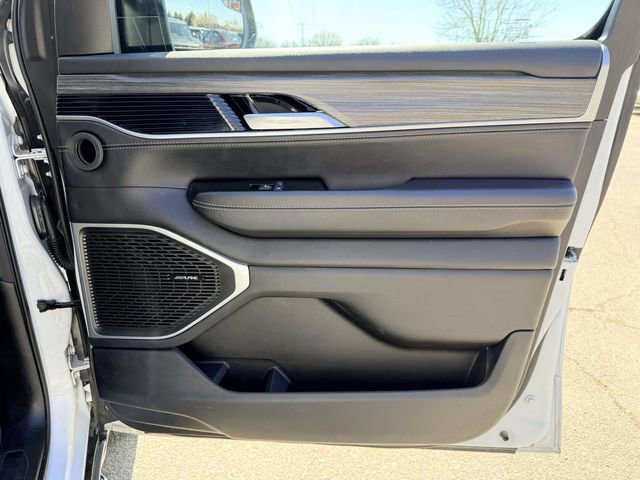 Used 2024 Jeep Wagoneer Series II image 8