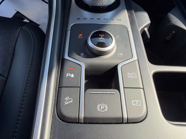 Certified 2023 Kia Sorento EX AWD/4WD image 29
