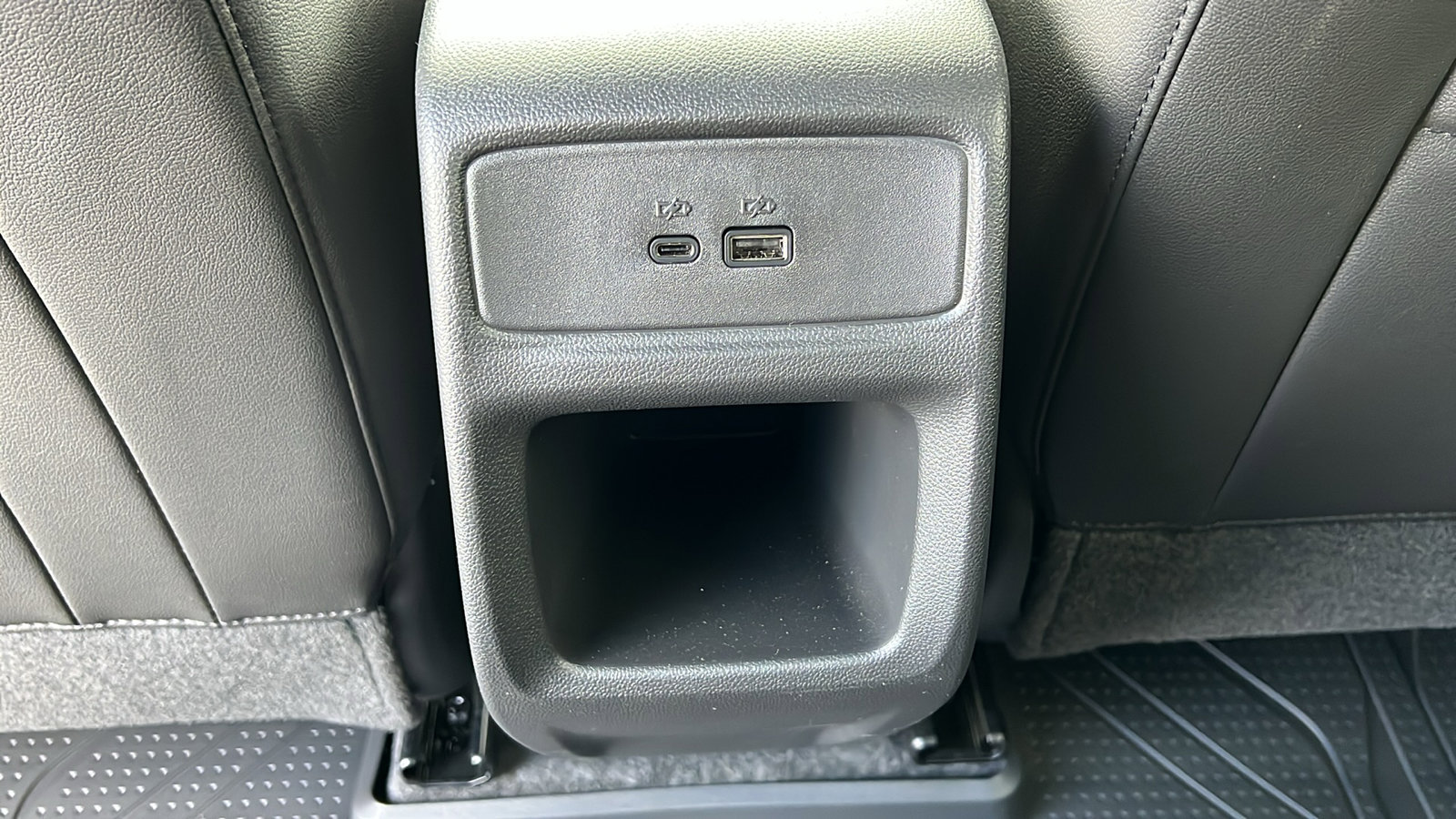 New 2025 Chevrolet Trax RS w/ Driver Confidence Package image 14