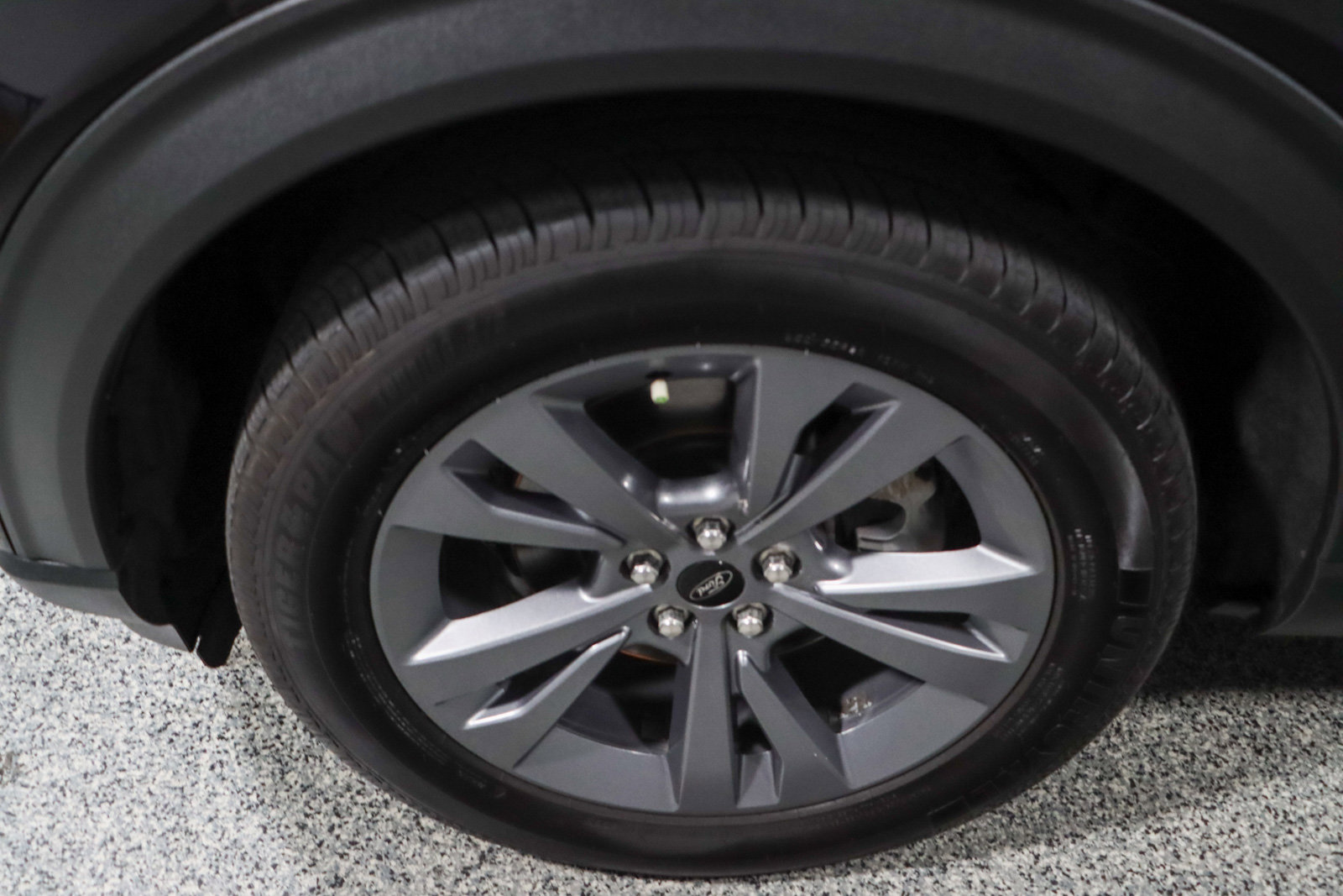 Used 2022 Ford Explorer XLT w/ XLT Sport Appearance Package image 11