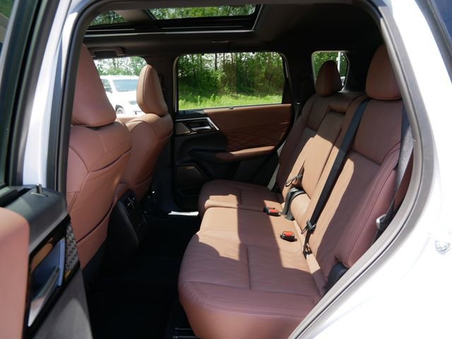 Used 2025 Mitsubishi Outlander SEL AWD/4WD image 11