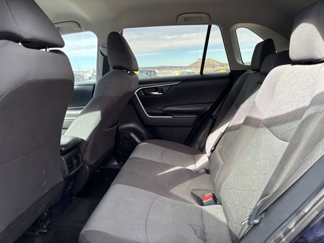 Used 2022 Toyota RAV4 XLE image 15