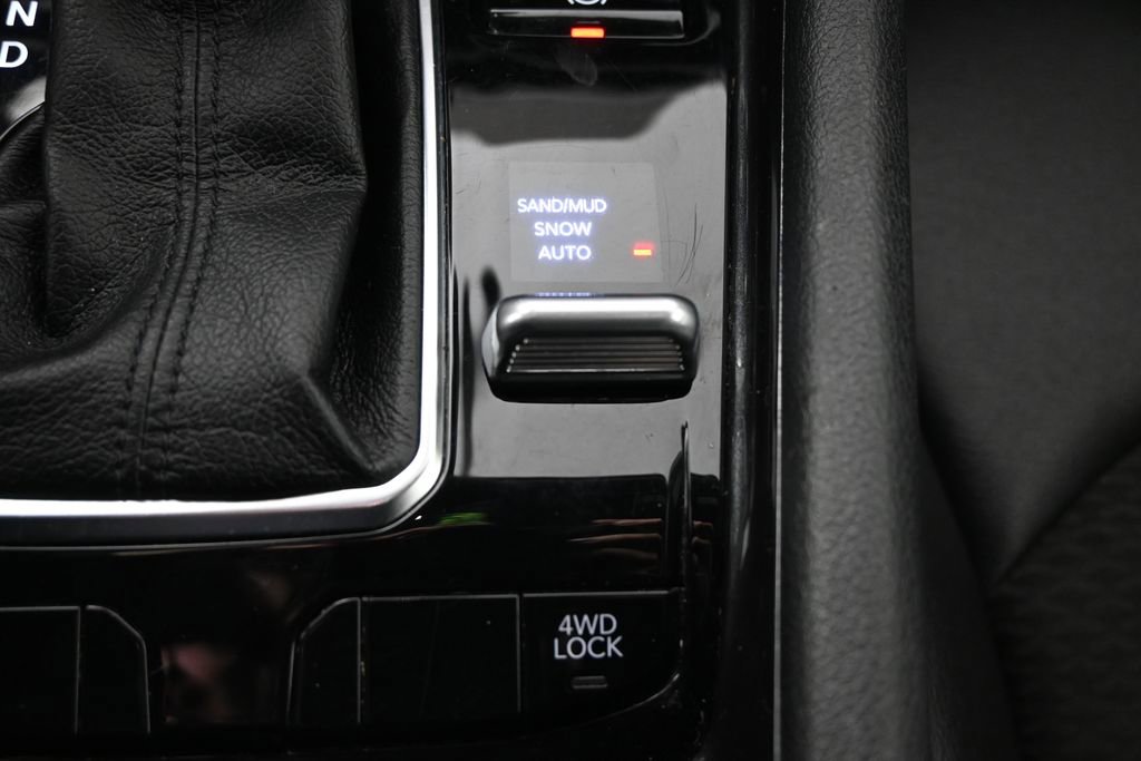 Used 2024 Jeep Compass Latitude image 31