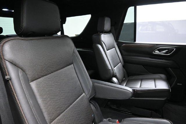 Used 2021 Chevrolet Tahoe High Country w/ Premium Package AWD/4WD image 29