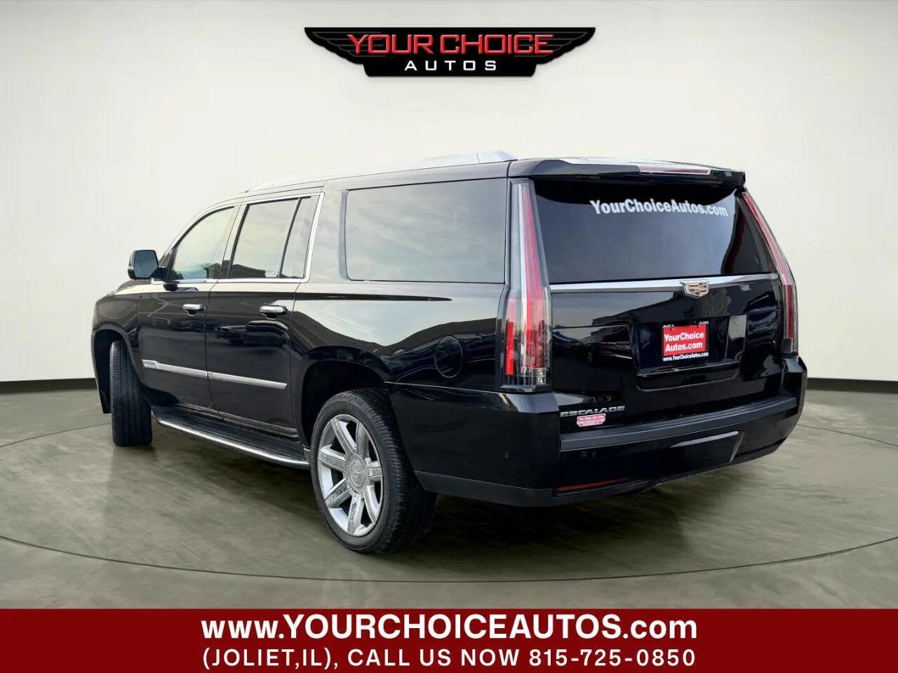 Used 2019 Cadillac Escalade ESV Luxury AWD/4WD image 3