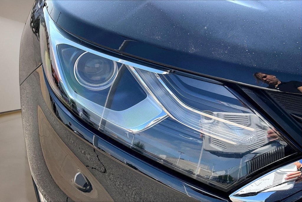 Used 2020 Chevrolet Equinox LS AWD/4WD image 30